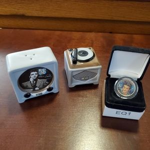 ELVIS PRESLEY SALT/PEPPER SHAKERS + STATE QUARTER